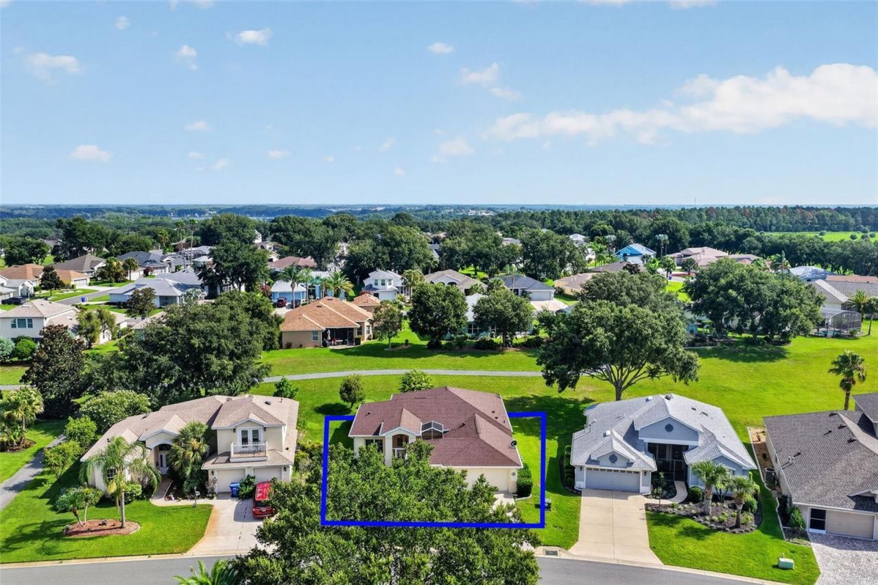 5809 Bounty Circle , Tavares, FL 32778 Photo