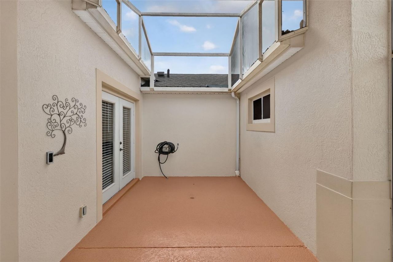 5809 Bounty Circle , Tavares, FL 32778 Photo