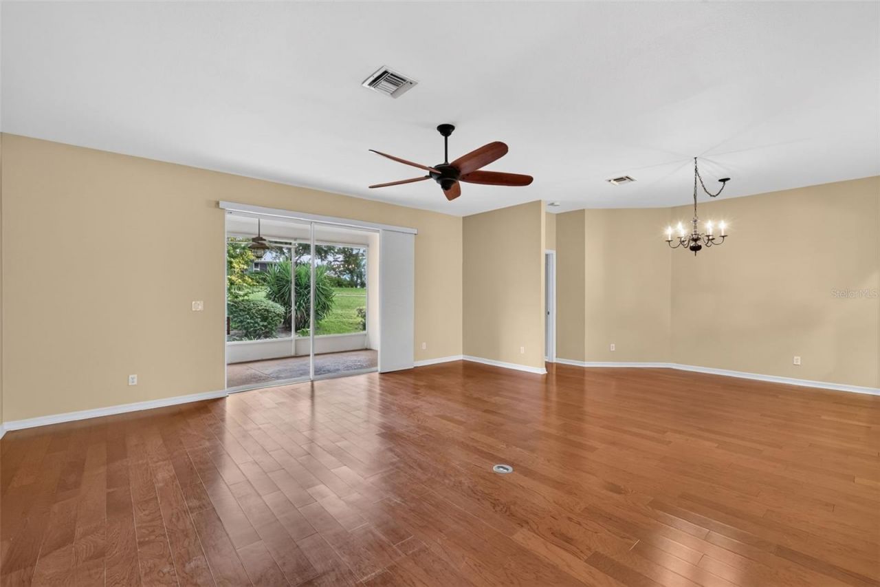 5809 Bounty Circle , Tavares, FL 32778 Photo