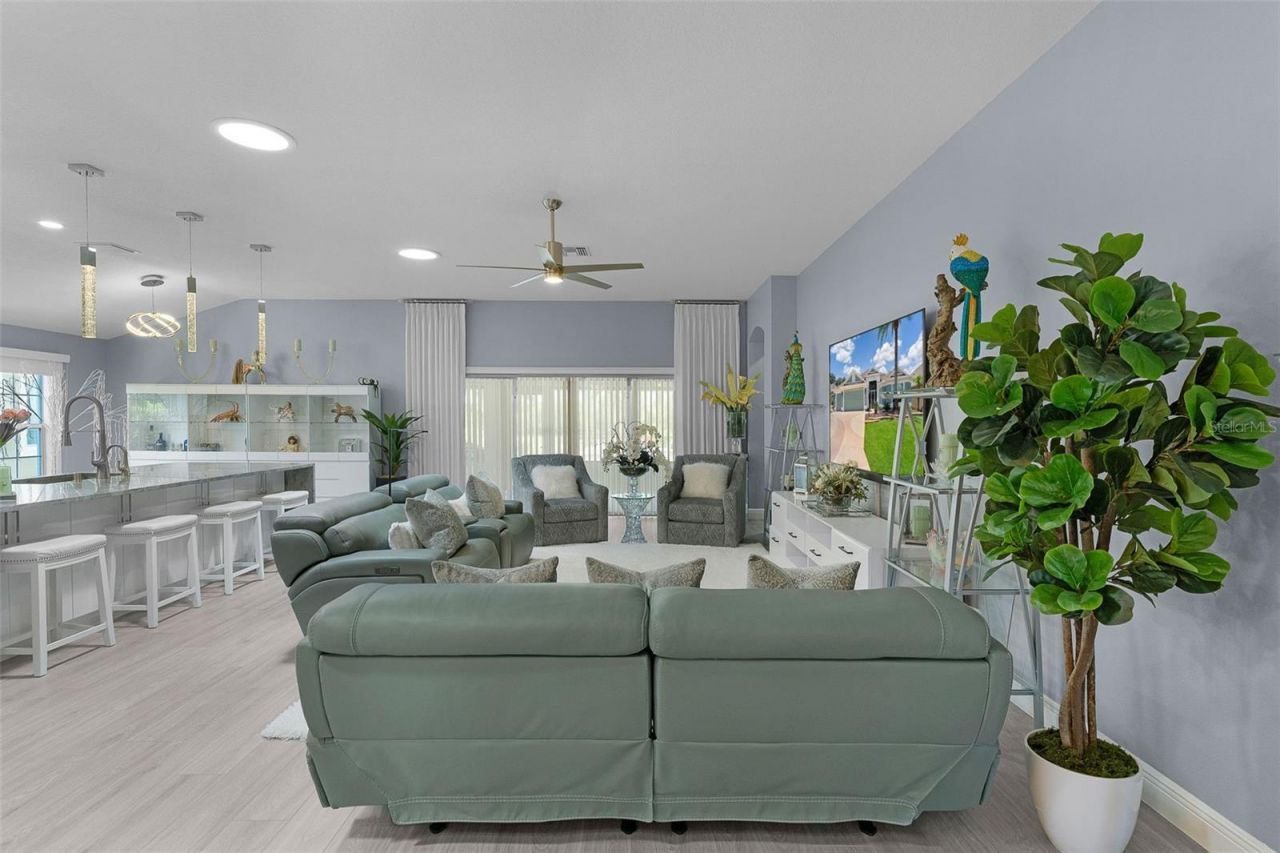 1951 Gatehouse Terrace, The Villages, FL 32163 Photo