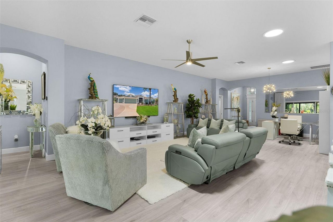 1951 Gatehouse Terrace, The Villages, FL 32163 Photo