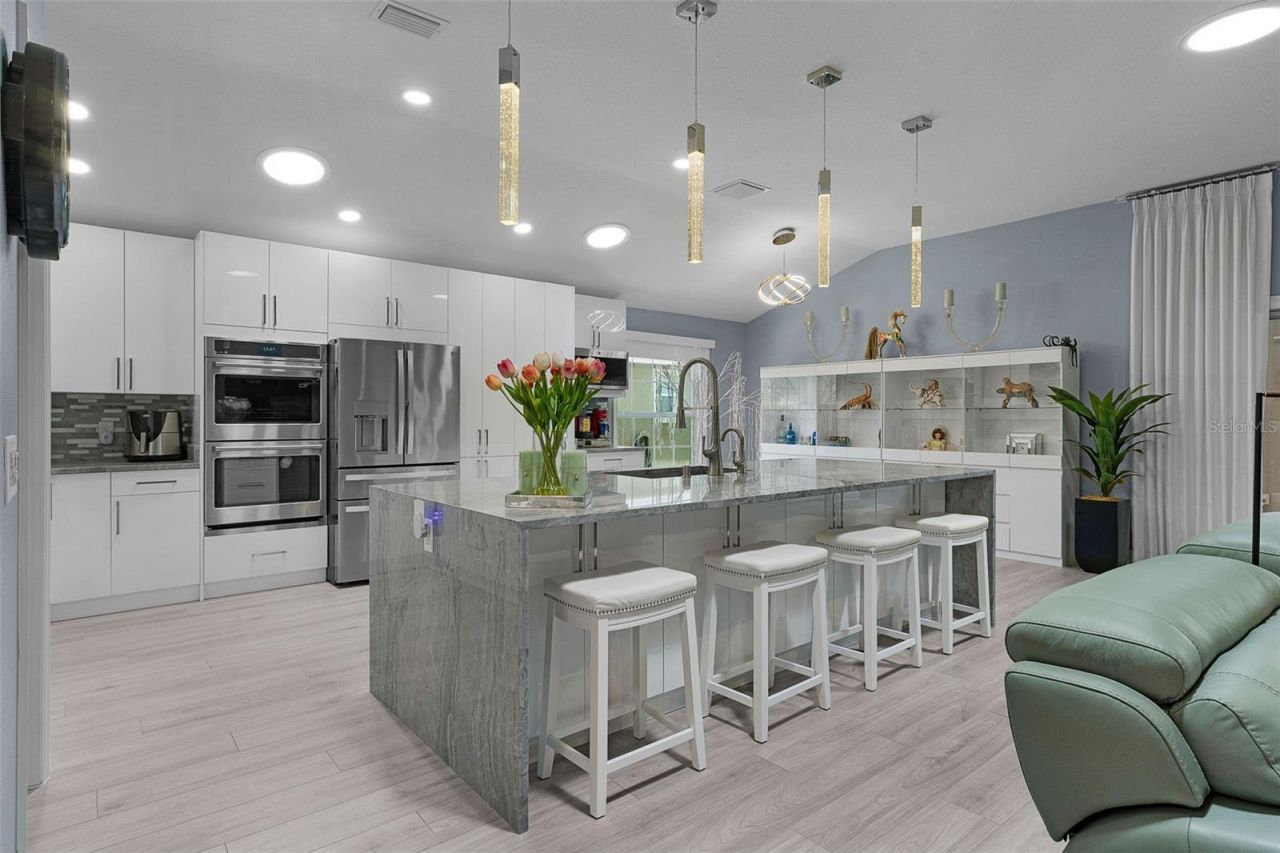 1951 Gatehouse Terrace, The Villages, FL 32163 Photo
