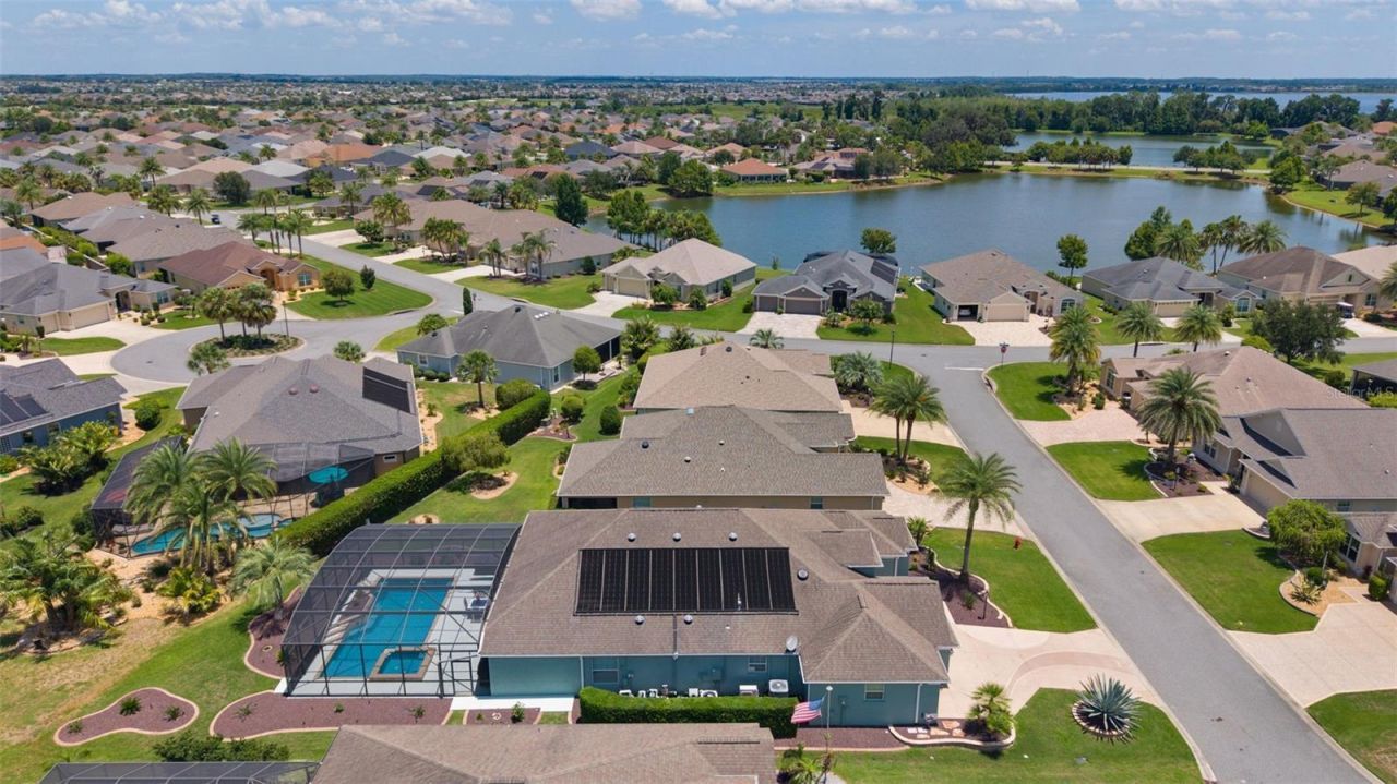 1951 Gatehouse Terrace, The Villages, FL 32163 Photo