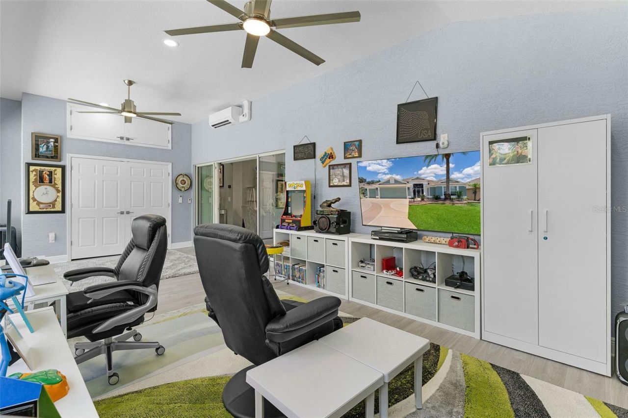 1951 Gatehouse Terrace, The Villages, FL 32163 Photo