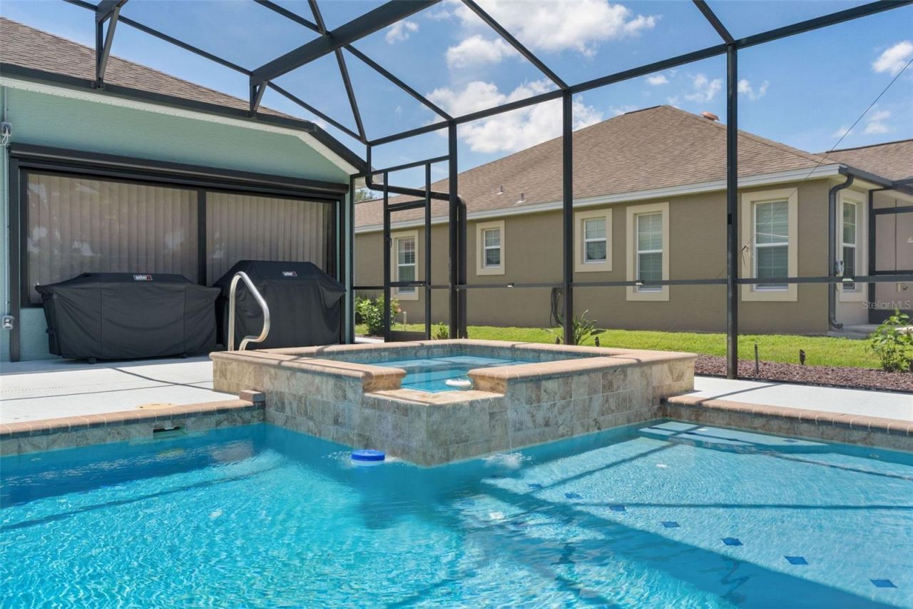 1951 Gatehouse Terrace, The Villages, FL 32163 Photo