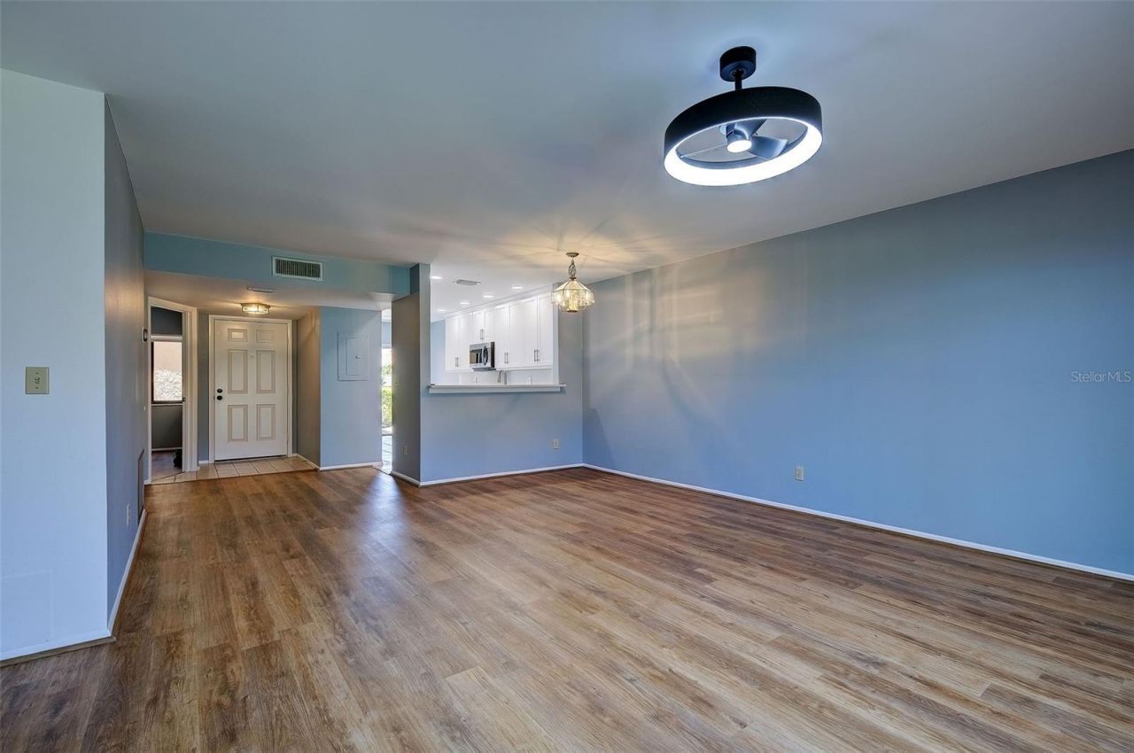 2004 Longpointe Circle , Unit E2, Venice, FL 34293 Photo