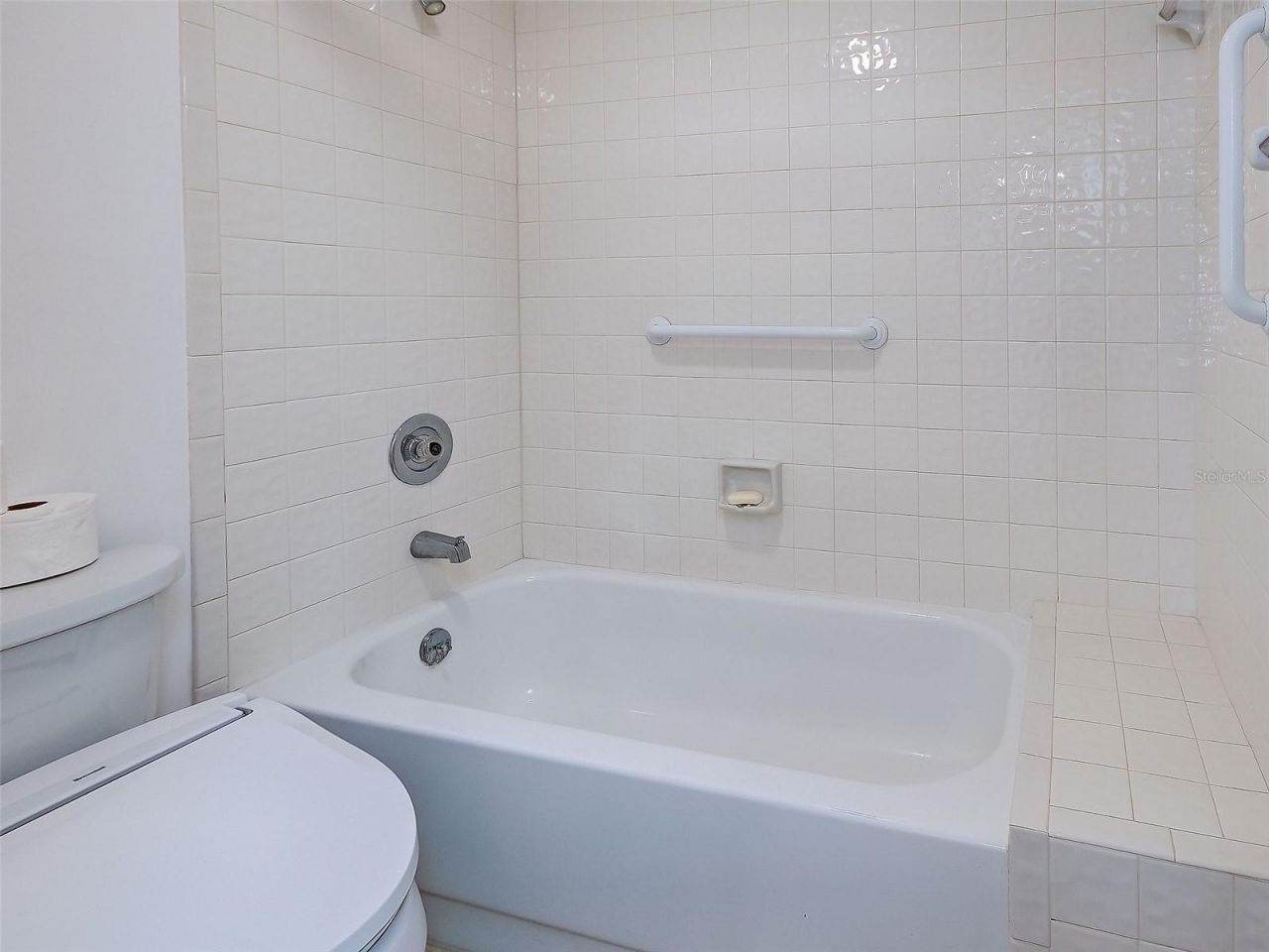 2004 Longpointe Circle , Unit E2, Venice, FL 34293 Photo