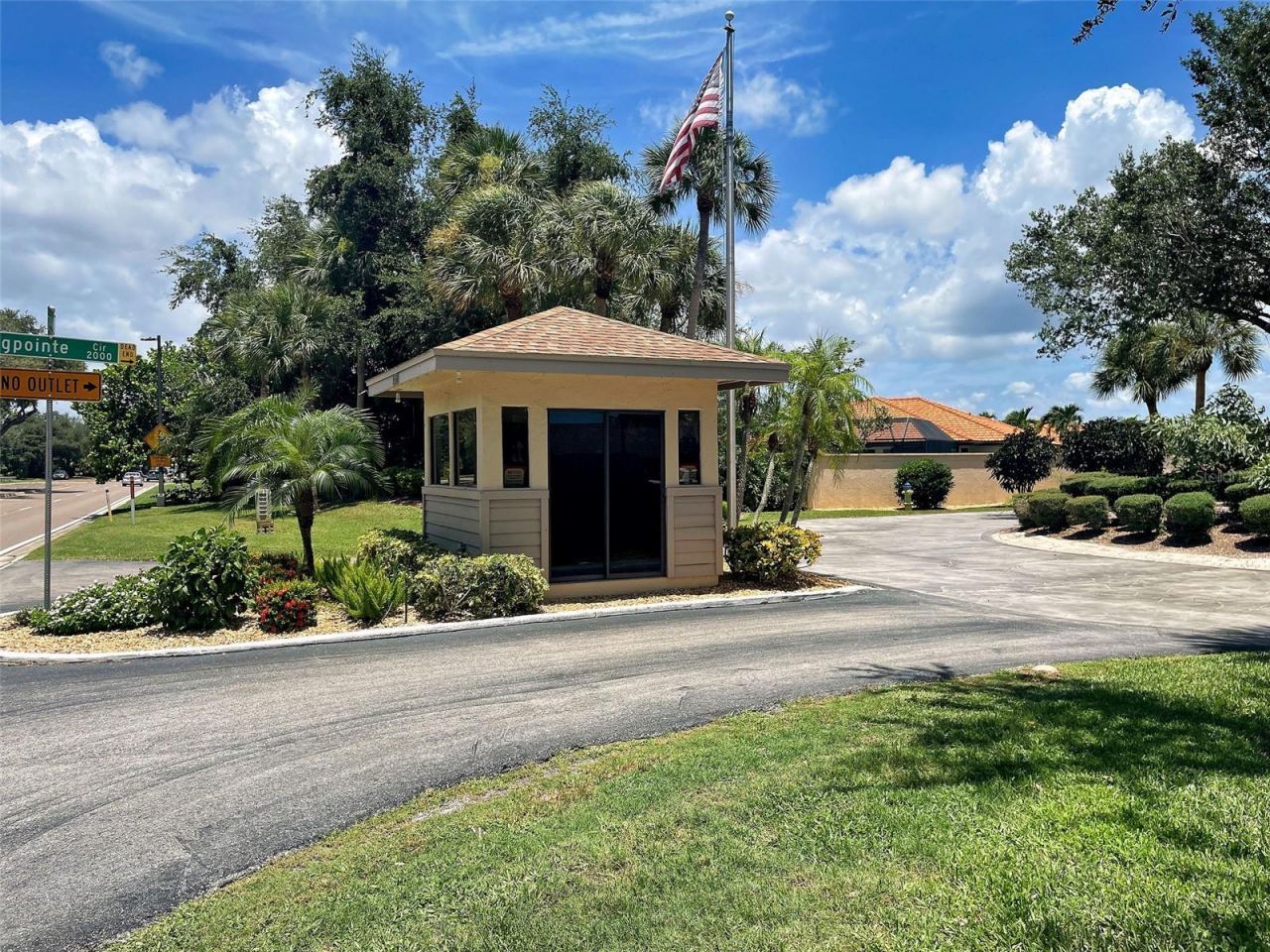 2004 Longpointe Circle , Unit E2, Venice, FL 34293 Photo