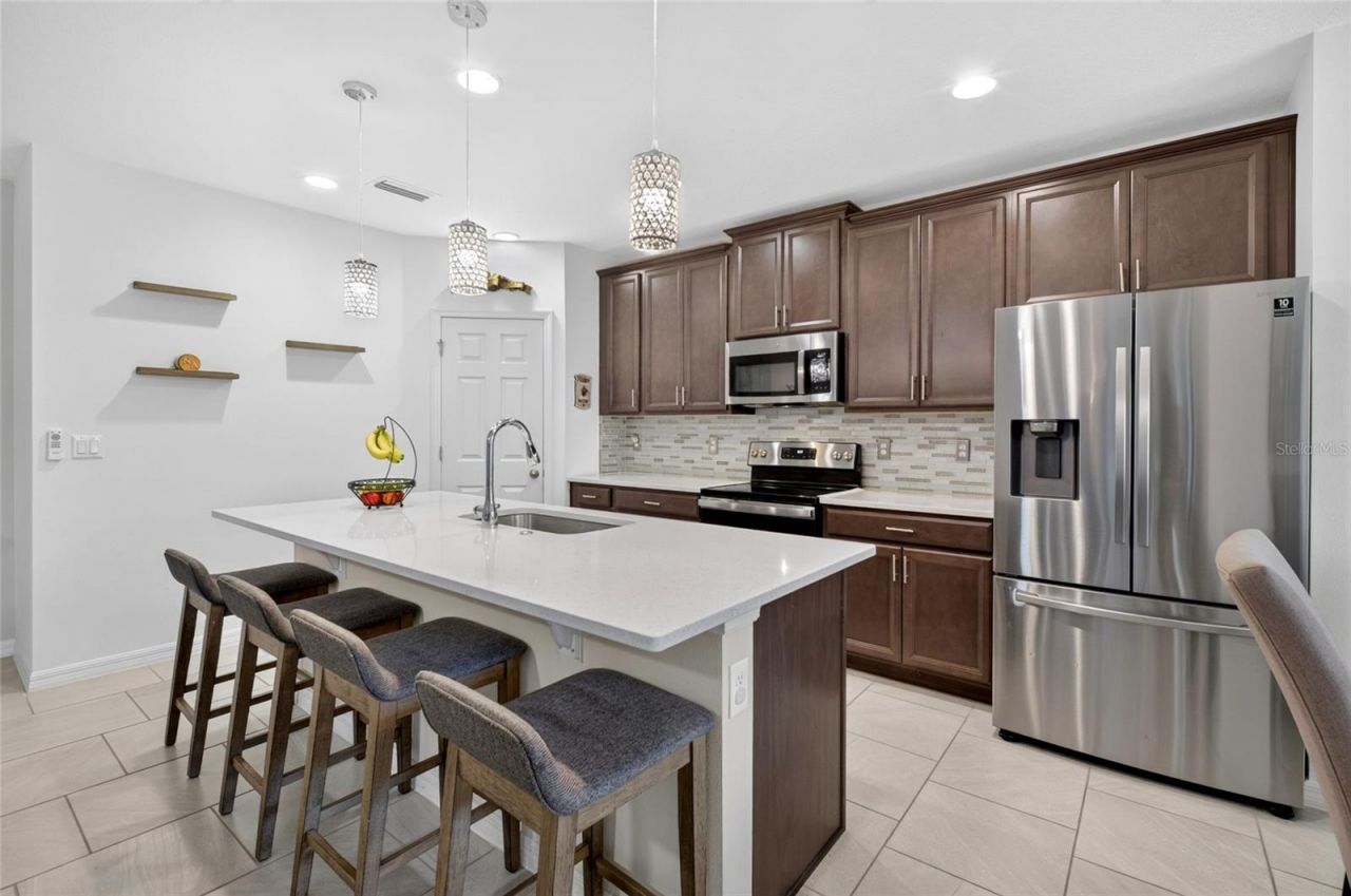 1181 Stratton Avenue , Groveland, FL 34736 Photo