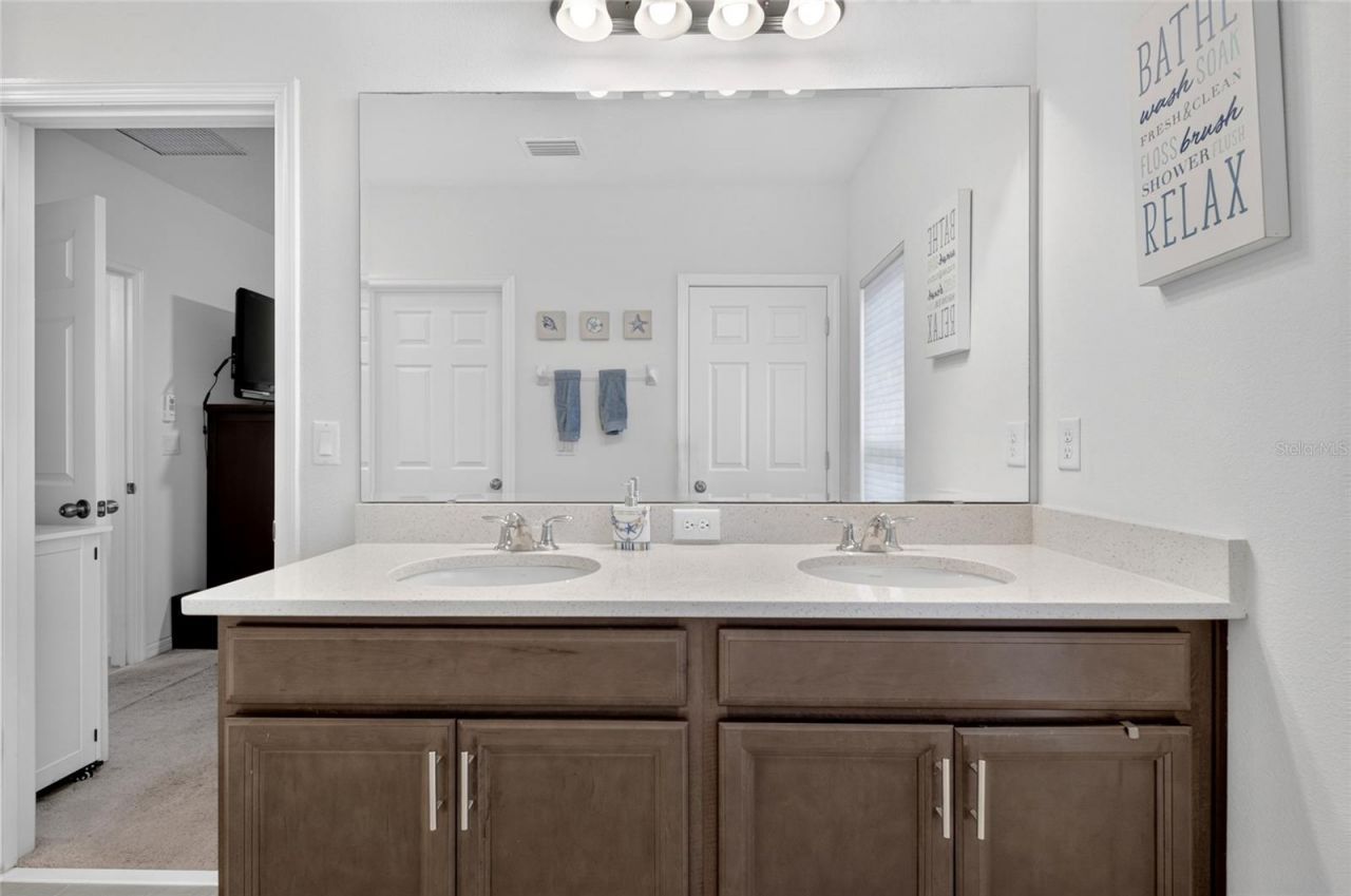 1181 Stratton Avenue , Groveland, FL 34736 Photo