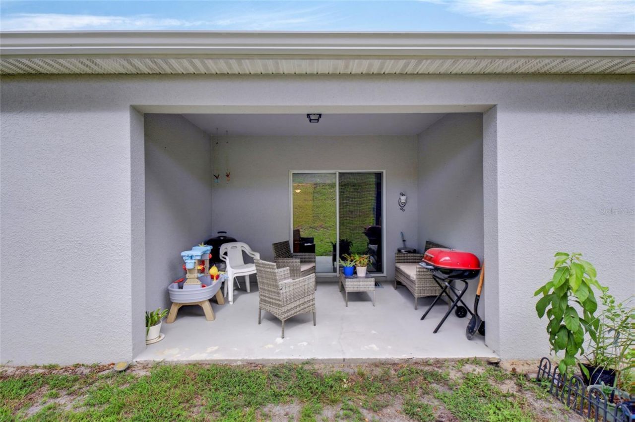 1181 Stratton Avenue , Groveland, FL 34736 Photo