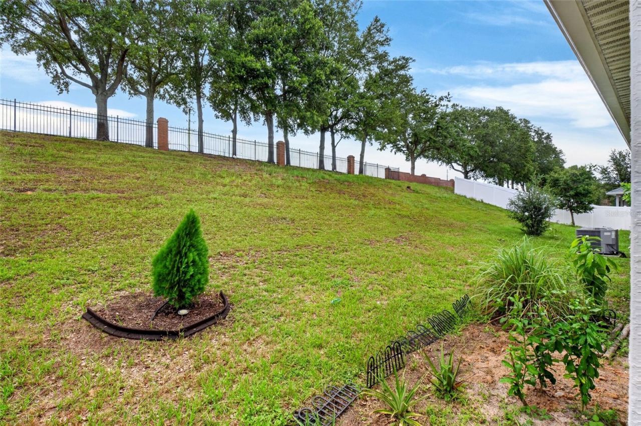 1181 Stratton Avenue , Groveland, FL 34736 Photo