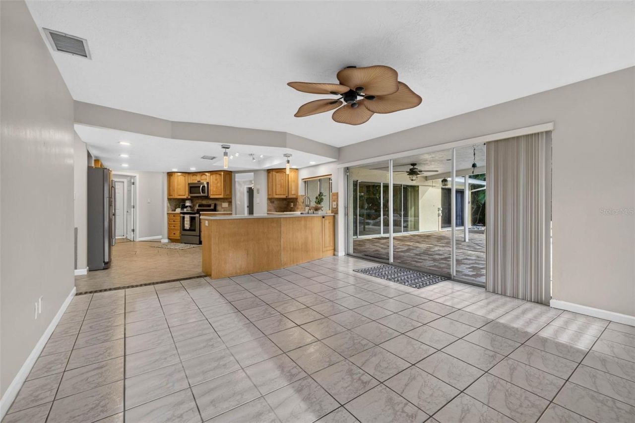 6390 Burning Tree Drive, Seminole, FL 33777 Photo