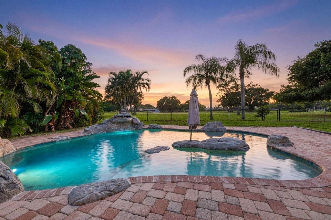6390 Burning Tree Drive, Seminole, FL 33777 Photo
