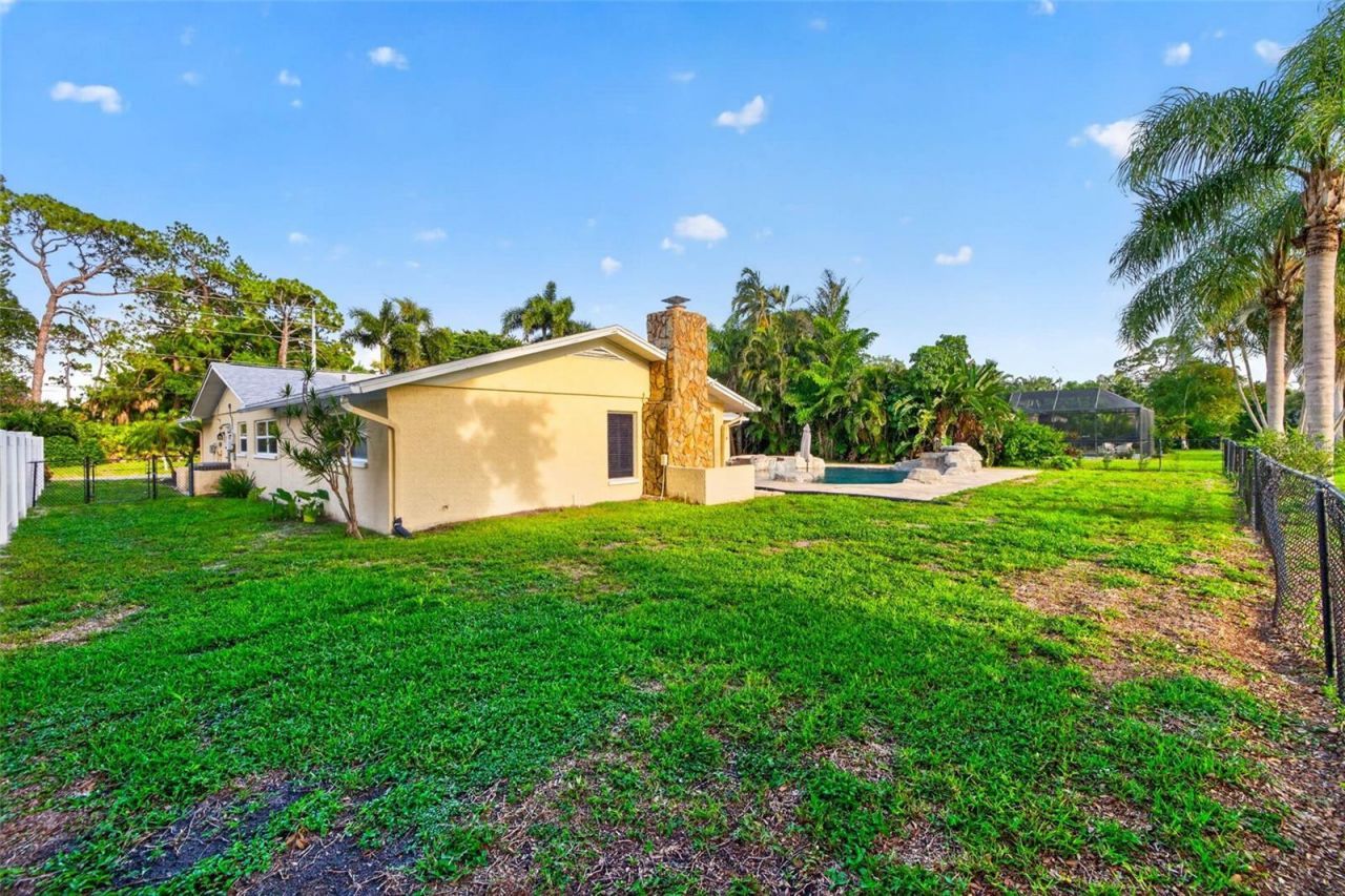 6390 Burning Tree Drive, Seminole, FL 33777 Photo