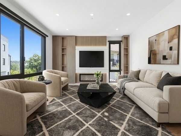 7 Algonquin Rd, Unit 1, Newton, MA 02467