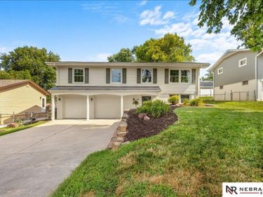 9616 Meredith Avenue, Omaha, NE 68134
