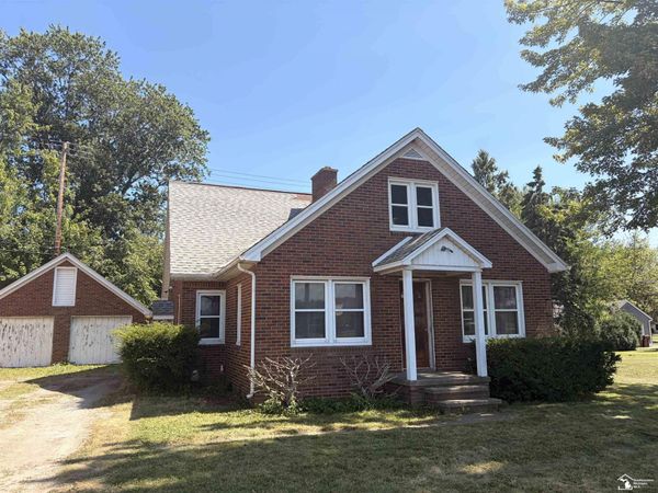 3758 N Dixie Highway, Frenchtown, MI 48162