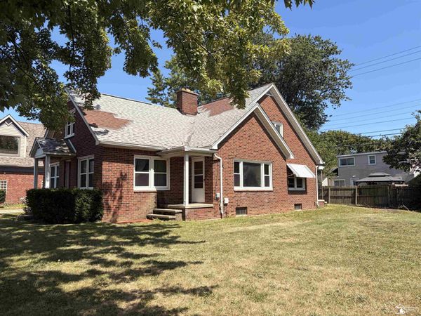 3758 N Dixie Highway, Frenchtown, MI 48162
