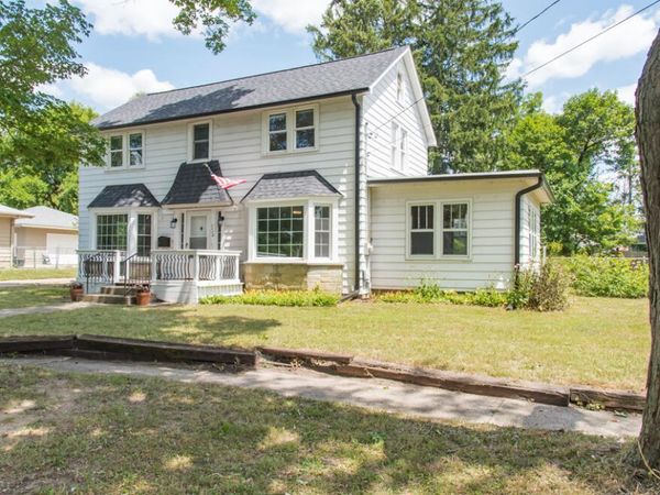 1112 Washburn Avenue, Kalamazoo, MI 49048