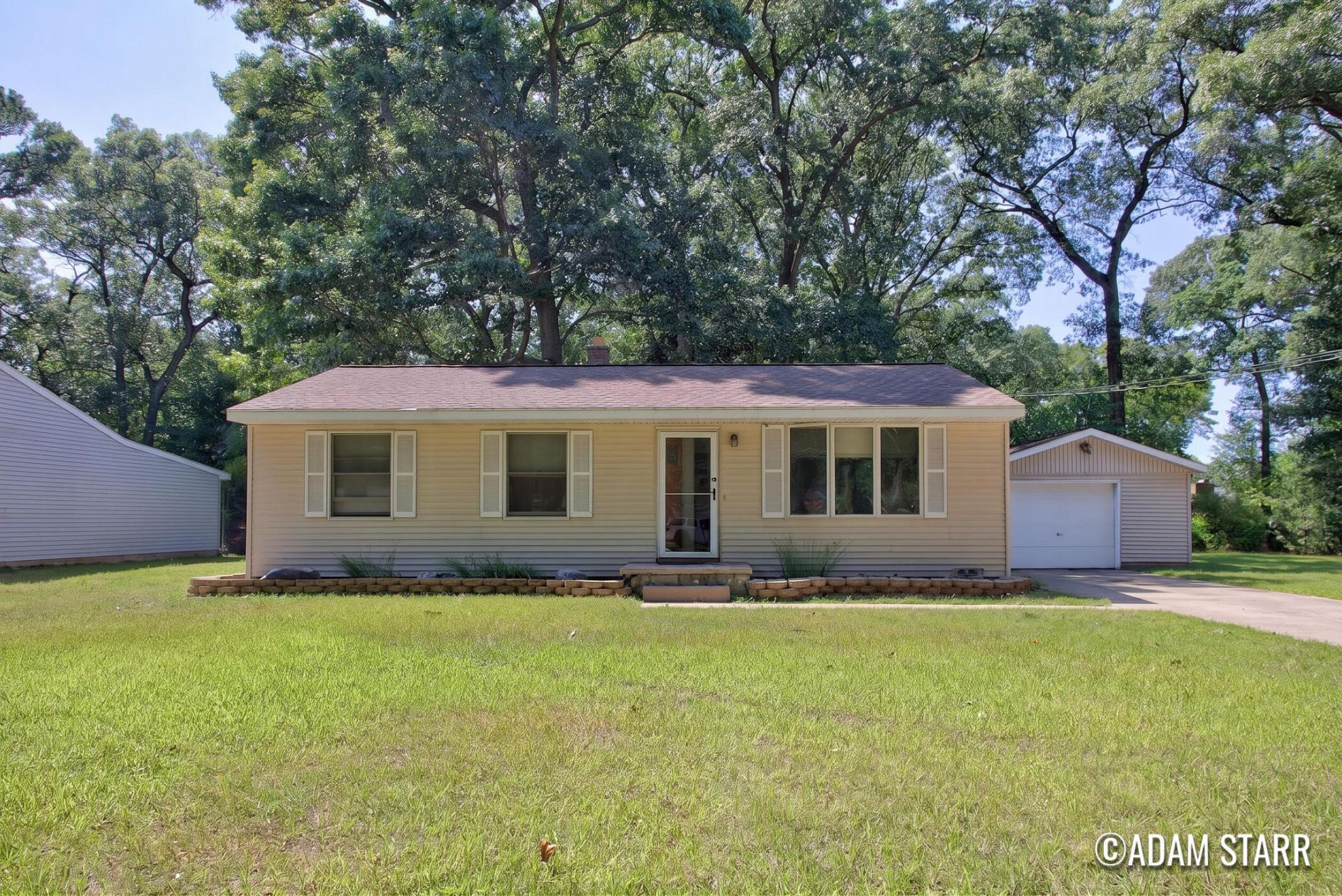 15171 155th Avenue, Grand Haven, MI 49417 Main Photo