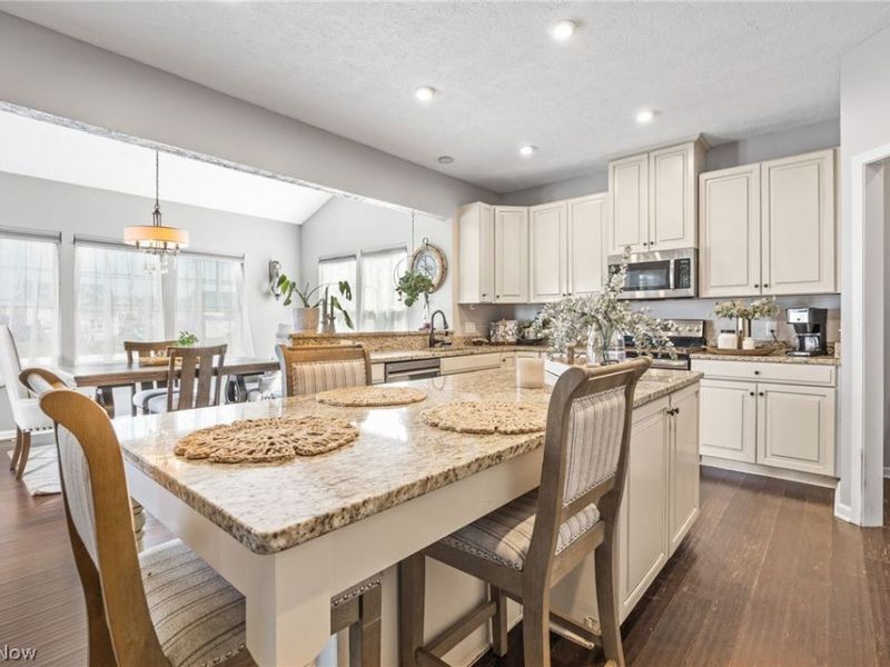 5549 Coverdale Way, Medina, OH 44256 Photo 9