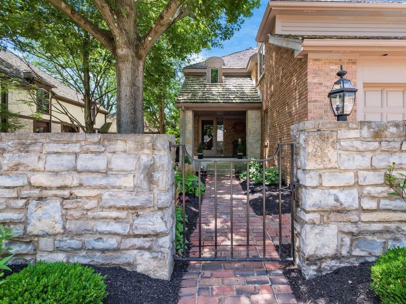 8475 Gullane Court, Dublin, OH 43017 Photo 5