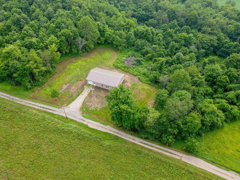 7795 Loches Road NE, Saint Louisville, OH 43071 Photo 2