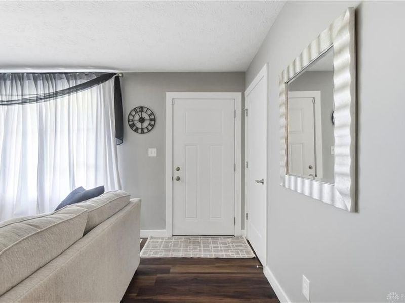 296 E Pike Street, South Lebanon, OH 45065 Photo 5
