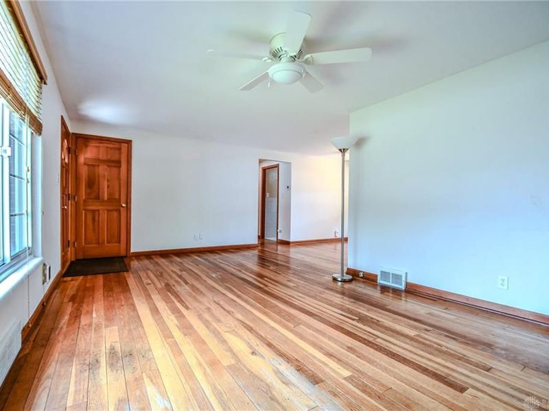 3621 Strathmoor Drive, Kettering, OH 45429 Photo 8