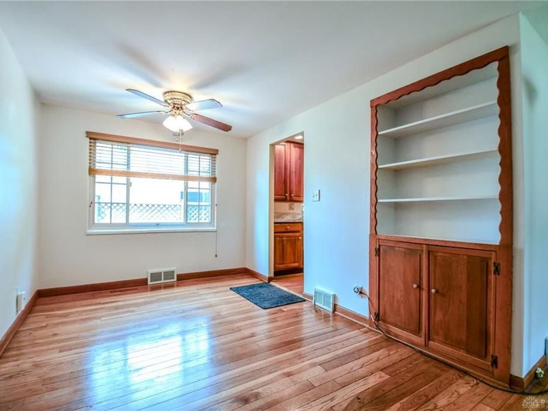 3621 Strathmoor Drive, Kettering, OH 45429 Photo 9