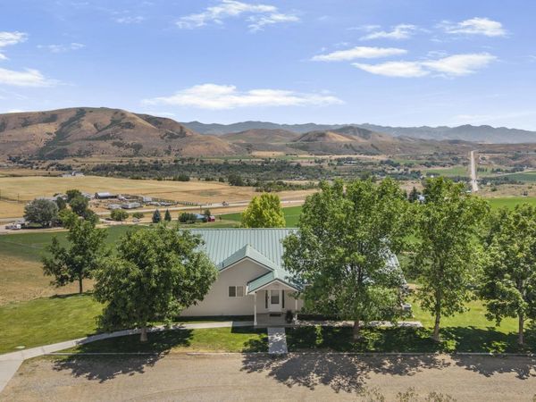 1457 E 4600 N, Preston, ID 83263
