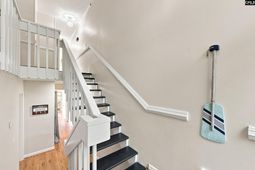 8 High Hill Road photo 4