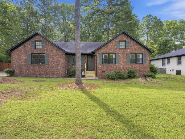 125 Wychwood Road , Irmo, SC 29063