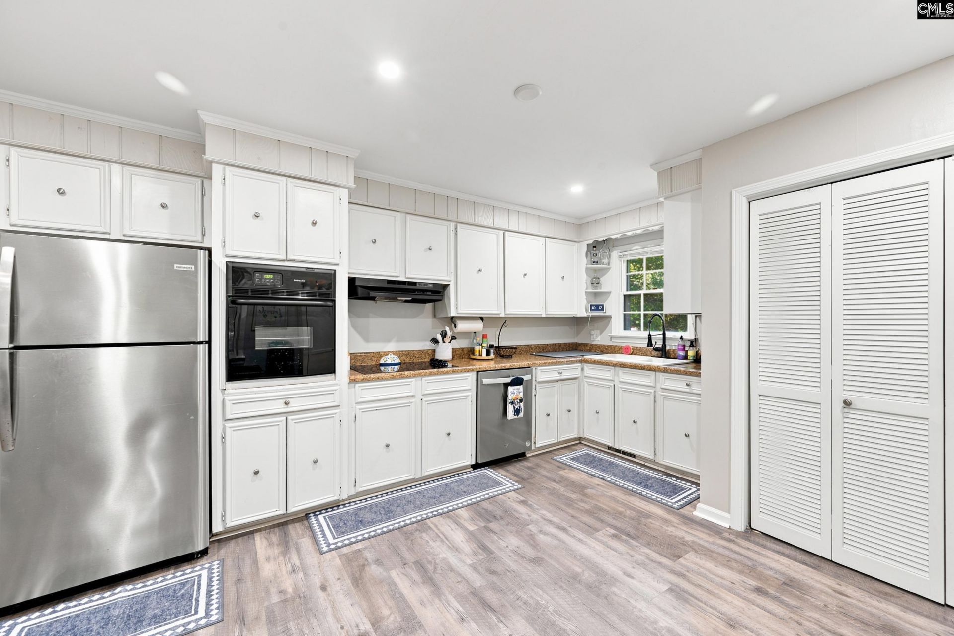 125 Wychwood Road  Photo 11
