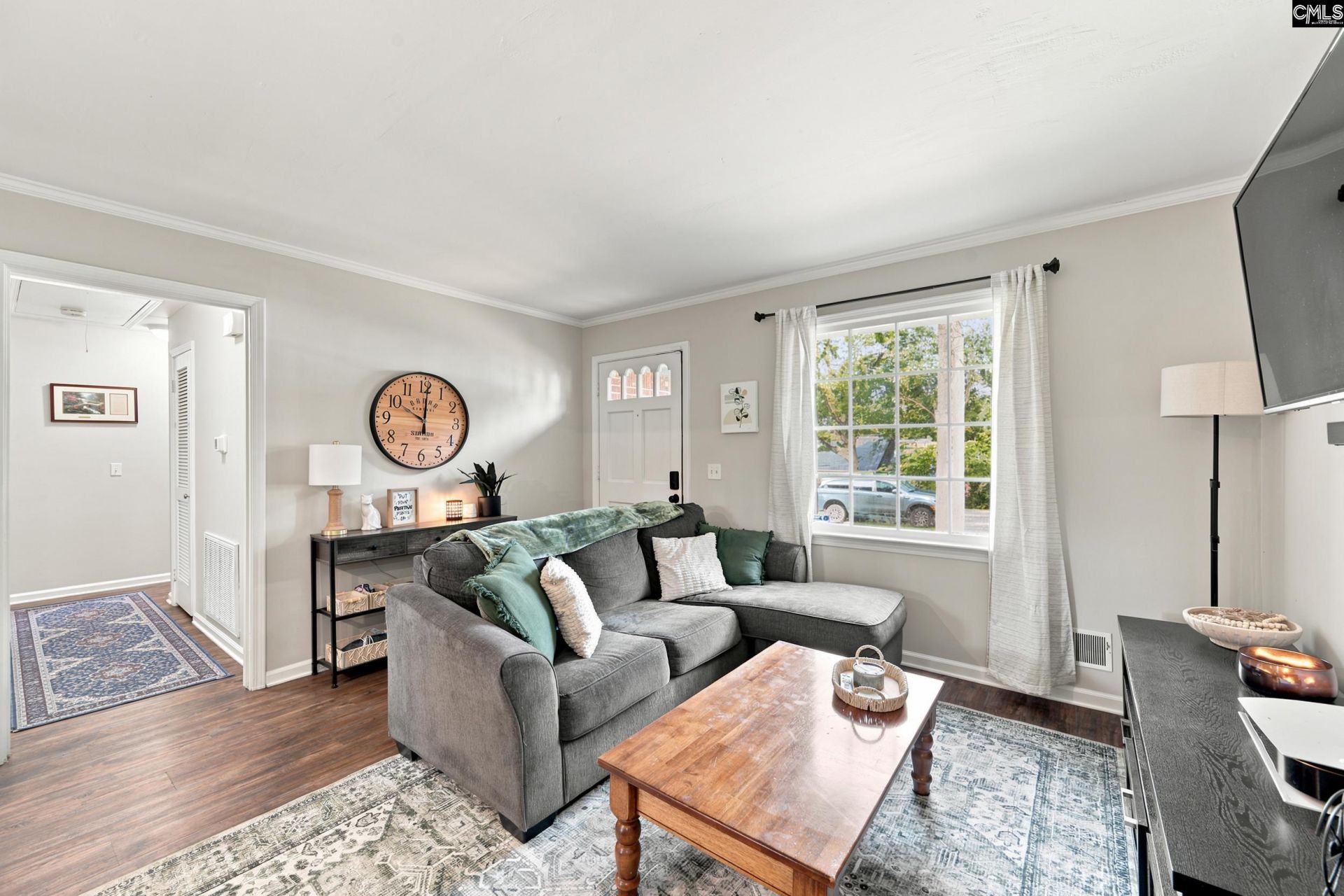 125 Wychwood Road  Photo 6