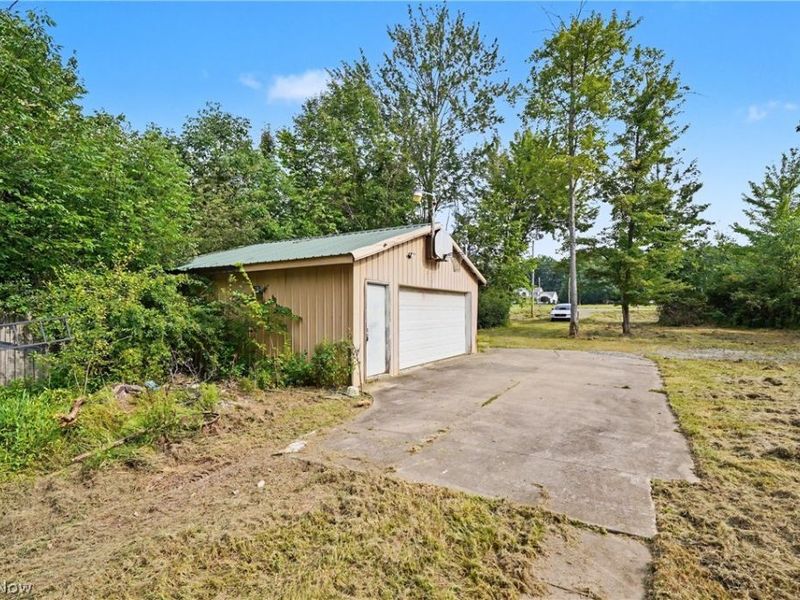 806 W Ohio Avenue, Sebring, OH 44672 Photo 5