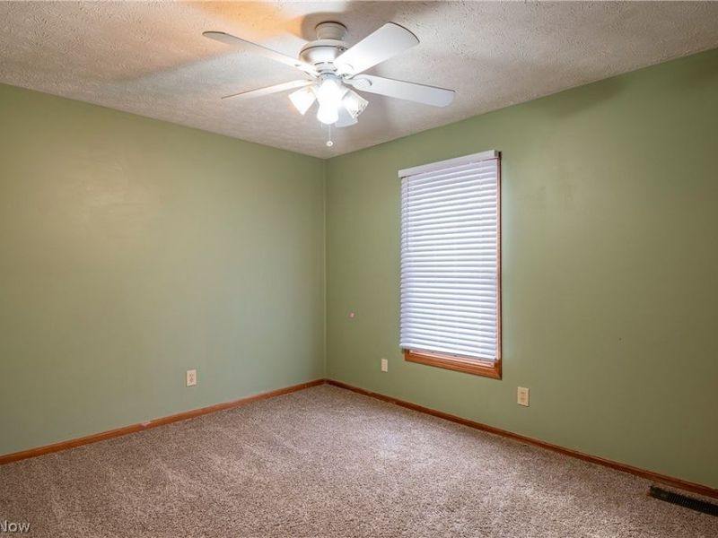 11002 Trenton Road NW, Uniontown, OH 44685 Photo 27