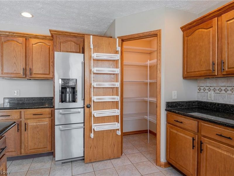 11002 Trenton Road NW, Uniontown, OH 44685 Photo 8
