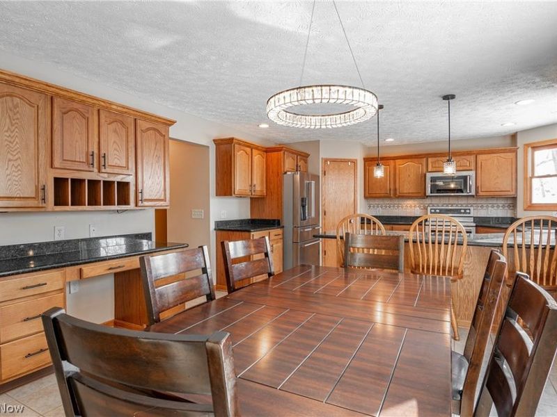 11002 Trenton Road NW, Uniontown, OH 44685 Photo 9