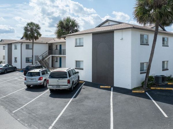 1890 S Palmetto Avenue, South Daytona, FL 32119