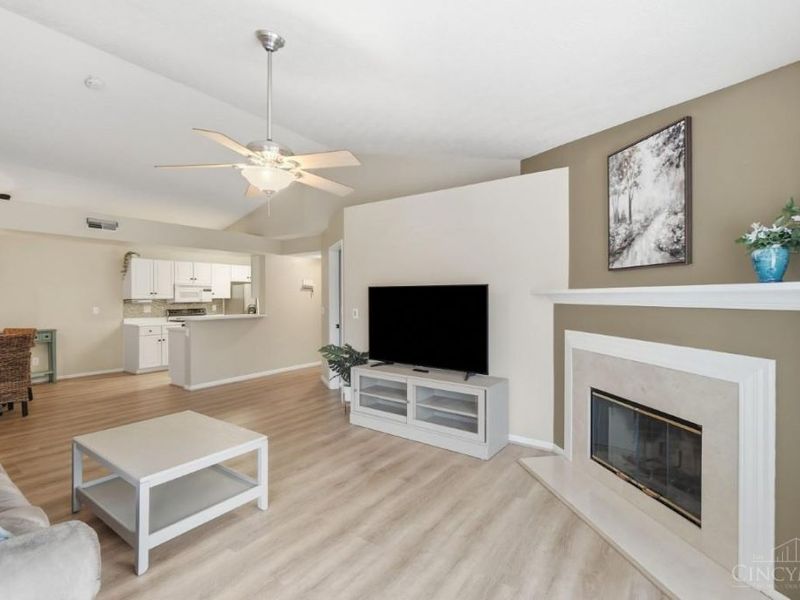 4281 Defender Drive, Unit 304, Colerain Township, OH 45252 Photo 13