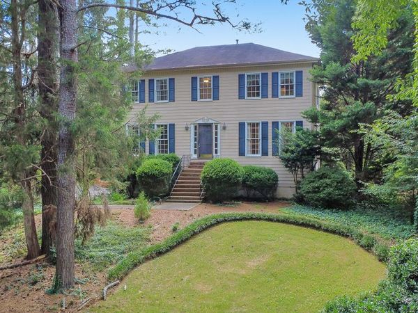3125 Dogwood Valley Court NE, Marietta, GA 30068