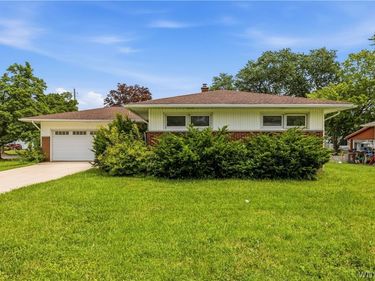 1 Eisenhower Drive , Lockport, NY 14094
