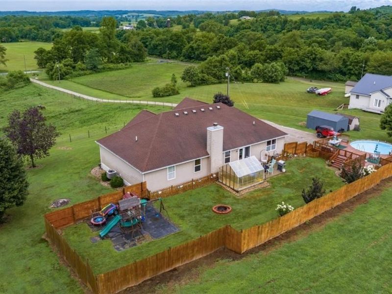 7360 Jones Road, Nashport, OH 43830 Photo 3
