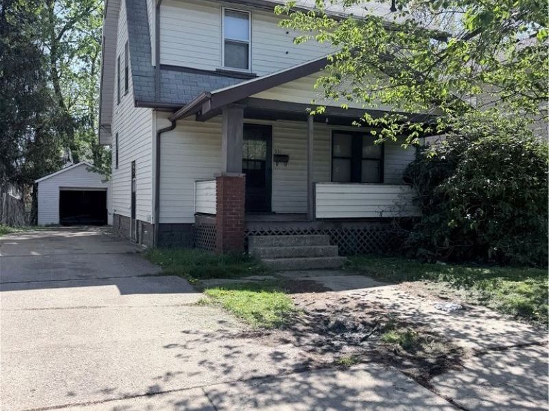 951 Ada Street, Akron, OH 44306 Photo 1
