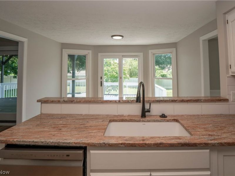 2888 Saint Albans Circle NW, North Canton, OH 44720 Photo 18