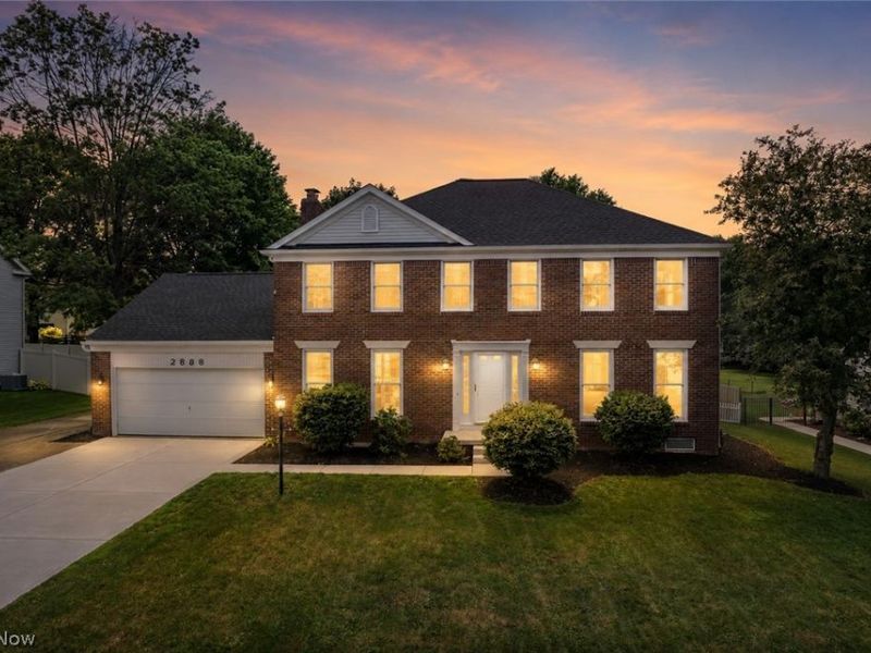 2888 Saint Albans Circle NW, North Canton, OH 44720 Photo 2