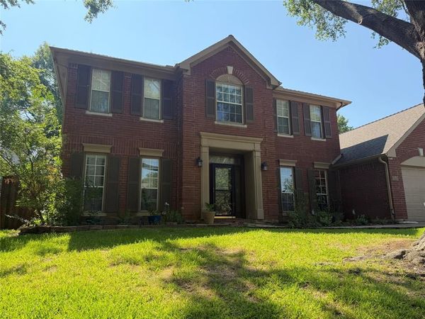 1086 Woodbriar Drive, Grapevine, TX 76051
