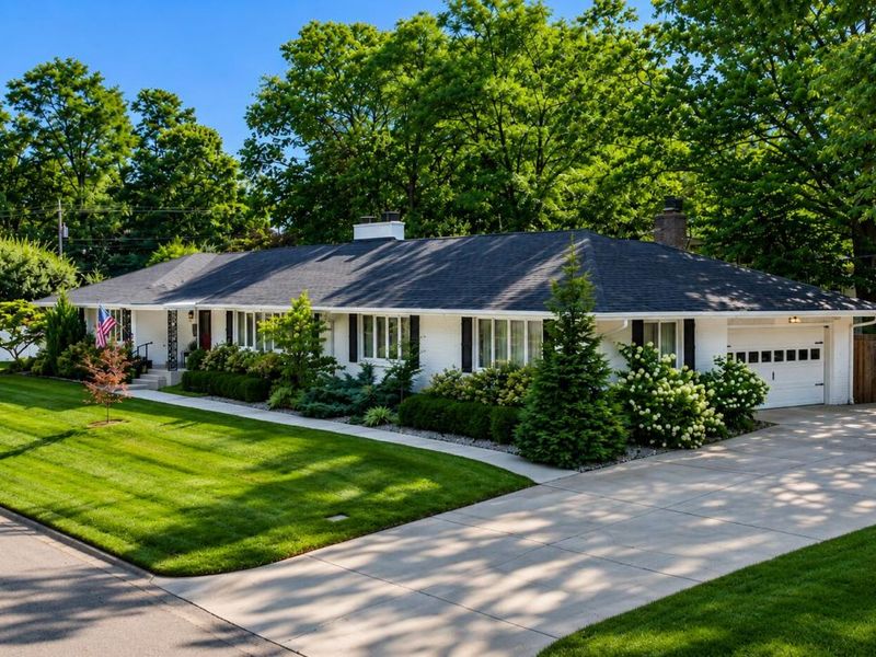 601 Westchester Park Drive, Springfield, OH 45504 Photo 2